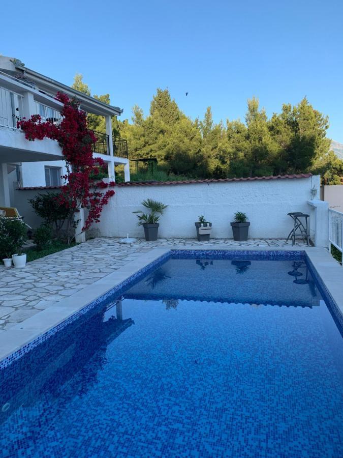 באר Apartments Ljiljana מראה חיצוני תמונה